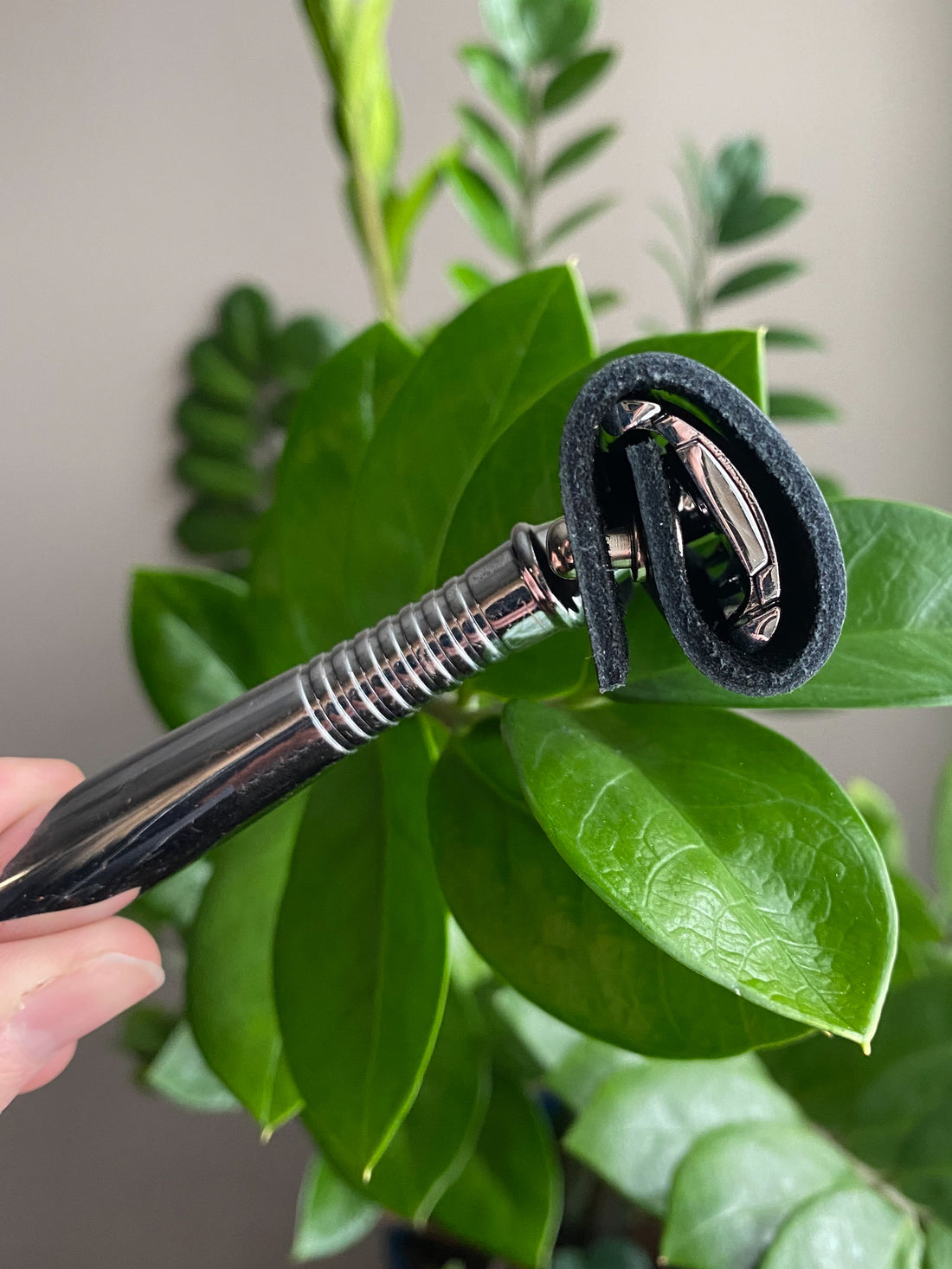 Personalized Leather Safety Razor Cover