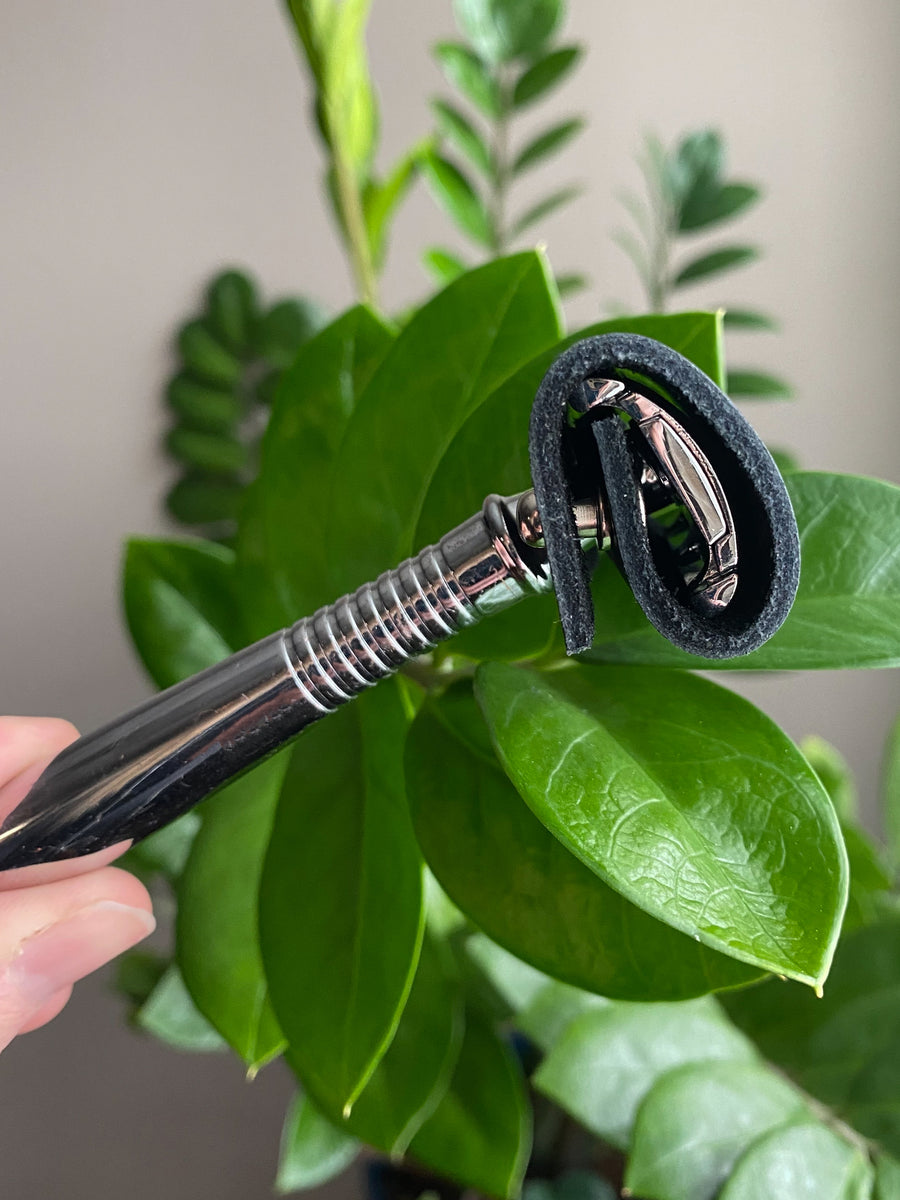 Personalized Leather Safety Razor Cover